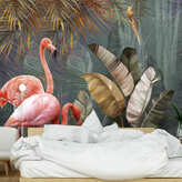 Фотообои Фламинго в тропическом лесу Артикул 54168 на заказ по своим размерам от ТМ Walldeco в интерьере. Вариант 2
