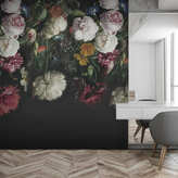  Фотообои Цветы на чёрном фоне Артикул 34204 на заказ по своим размерам от ТМ Walldeco в интерьере. Вариант 1