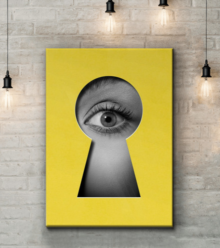 Картина Жіноче оке в замковій щілині Артикул s31954, купити картину на полотні ТМ Walldeco