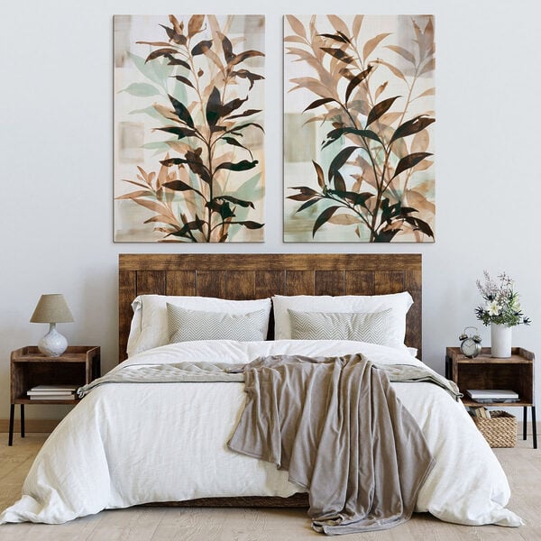 - Elegant foliage in soft hues