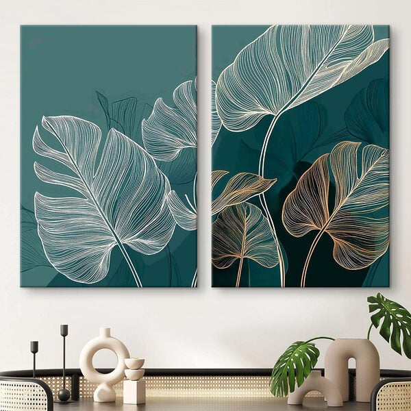 Delicate leaves in soft colors
