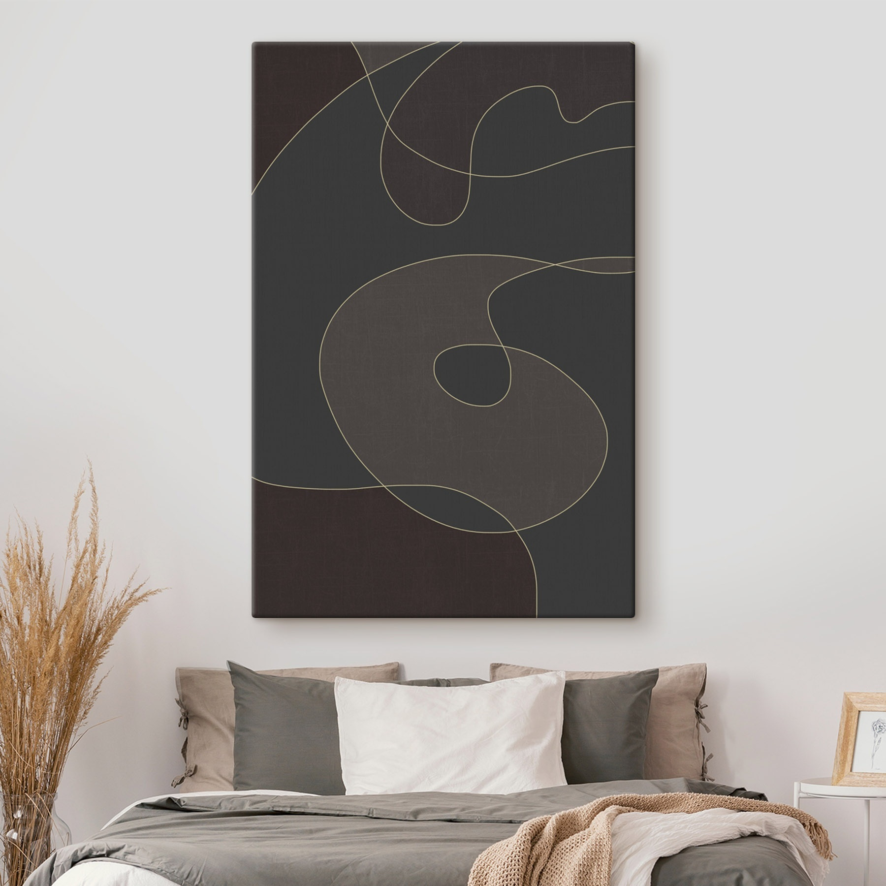 Black and grey background with a yellow line